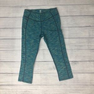 Title Nine Capri Leggings w/ Stash Pocket Medium